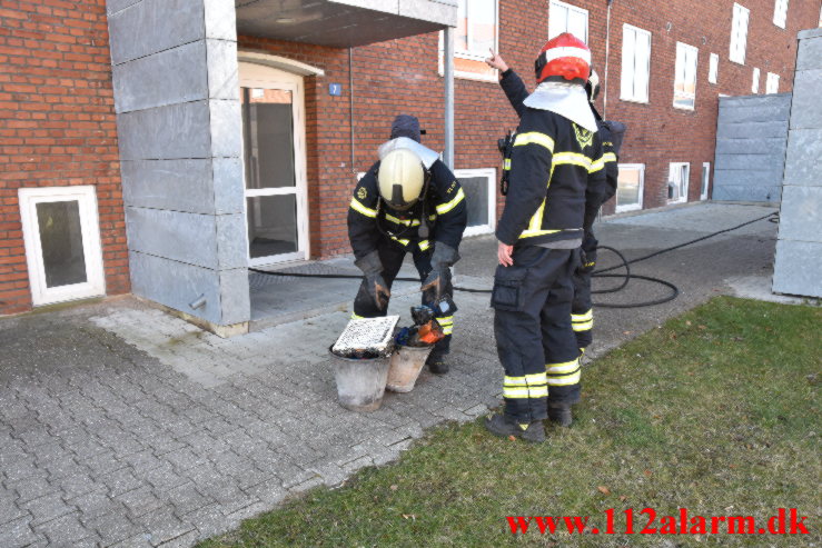 El Løbehjul skyld i brand i lejlighed. Pilevænget i Vejle. 07/03-2022. Kl. 12:52.