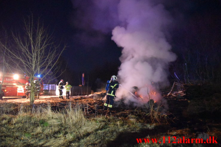 Gårdbrand. Ballevej ved Bredsten. 15/03-2022. Kl. 21:15.