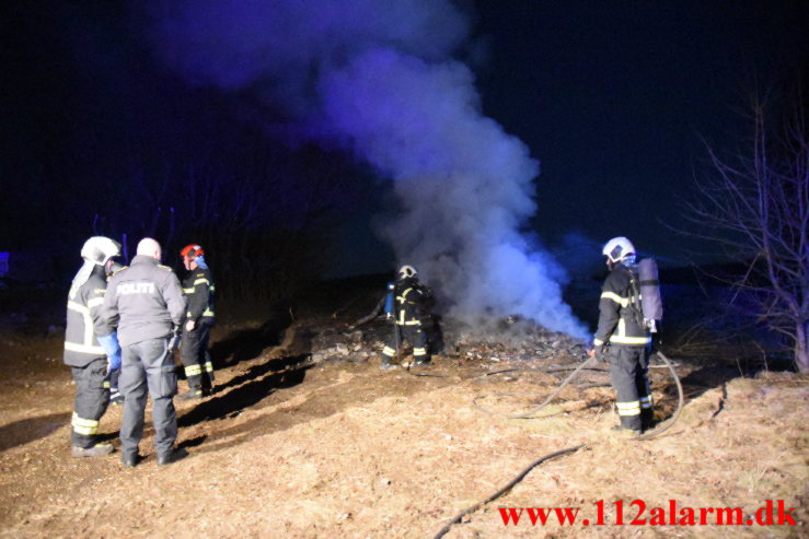 Gårdbrand. Ballevej ved Bredsten. 15/03-2022. Kl. 21:15.