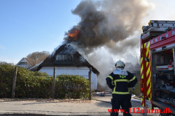 Uforsigtighed med gasbrænder skyld i ville brand. Vindingvej I Vejle. 25/03-2022. KL. 09:39.