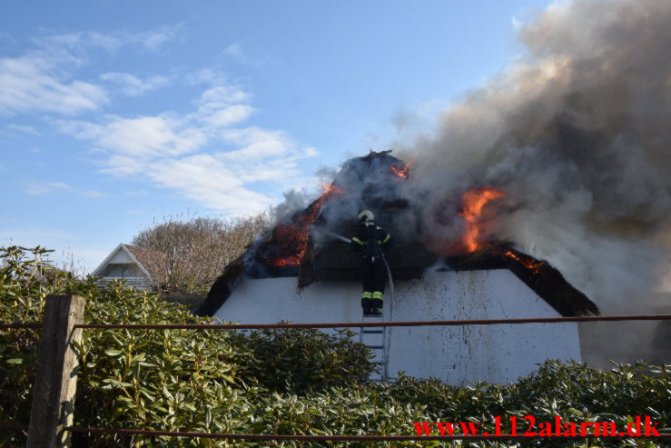 Uforsigtighed med gasbrænder skyld i ville brand. Vindingvej I Vejle. 25/03-2022. KL. 09:39.