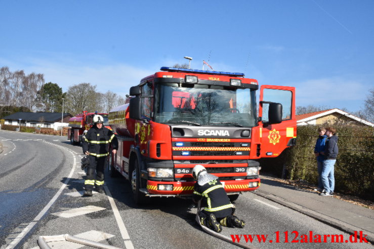 Uforsigtighed med gasbrænder skyld i ville brand. Vindingvej I Vejle. 25/03-2022. KL. 09:39.