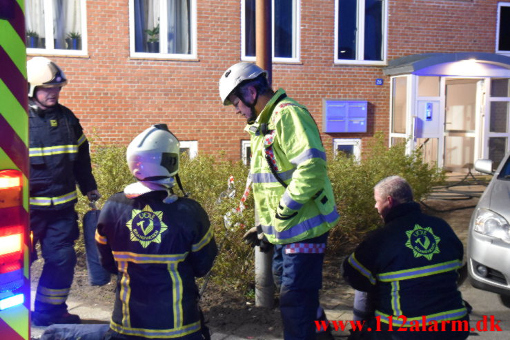 Kraftig brand i Lejlighed. Pilevænget i Vejle. 04/04-2022. Kl. 19:51.