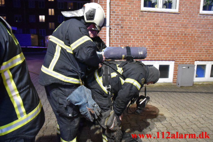 Kraftig brand i Lejlighed. Pilevænget i Vejle. 04/04-2022. Kl. 19:51.