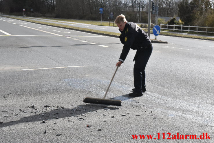 Mindre trafikuheld. Viborg Hovedvej ved Lindved. 05/04-2022. Kl. 16:15.