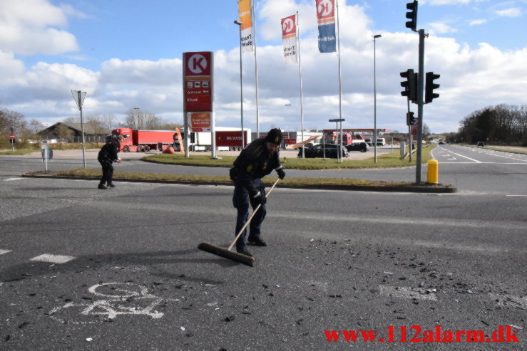 Mindre trafikuheld. Viborg Hovedvej ved Lindved. 05/04-2022. Kl. 16:15.