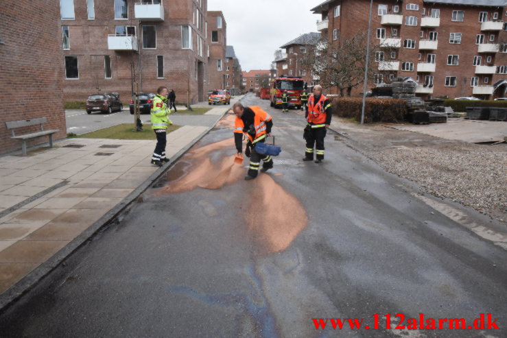 Lastbilen kompressor gik i stykke. Parkvej i Vejle. 06/04-2022. KL. 12:19.