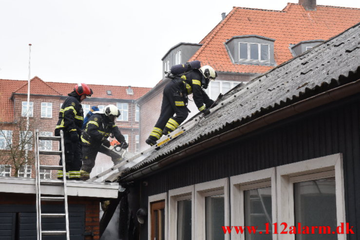 Meldingen lød på ”Ild i Villa” Langelinie i Vejle. 12/04-2022. Kl. 11:35.