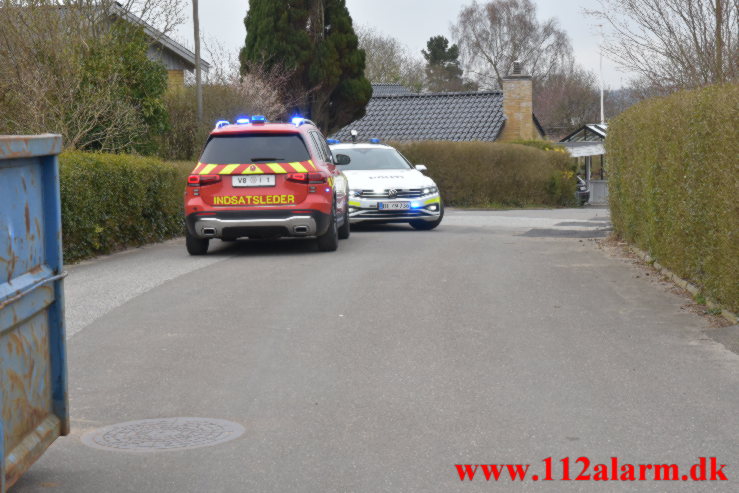 Kom i klemme da maskinen væltede. Hermesvej i Vejle. 12:04:2022. Kl. 09:12.