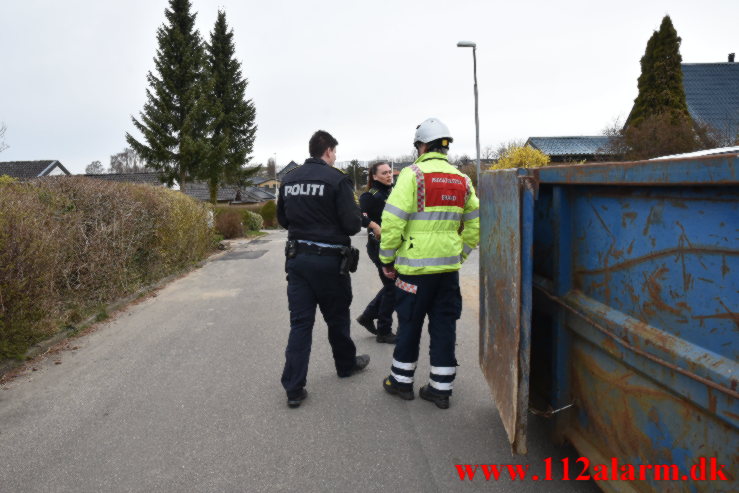 Kom i klemme da maskinen væltede. Hermesvej i Vejle. 12:04:2022. Kl. 09:12.