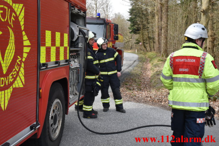 Ild i fejemaskine. Munkebjerg Munkebjergvej. 13/04-2022. KL. 09:26.