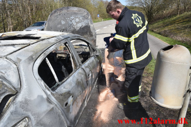 Opel Corsa gik op i flammer. Ribe Landevej ved Nørre Vilstrup. 23/04-2022. KL. 12:42.