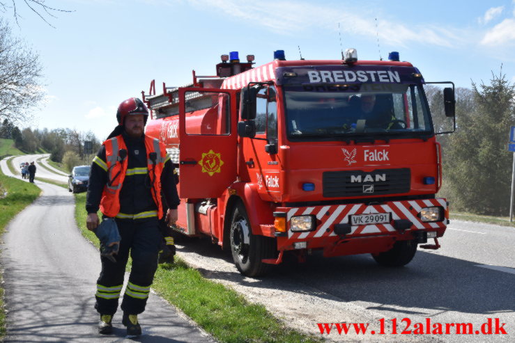 Opel Corsa gik op i flammer. Ribe Landevej ved Nørre Vilstrup. 23/04-2022. KL. 12:42.