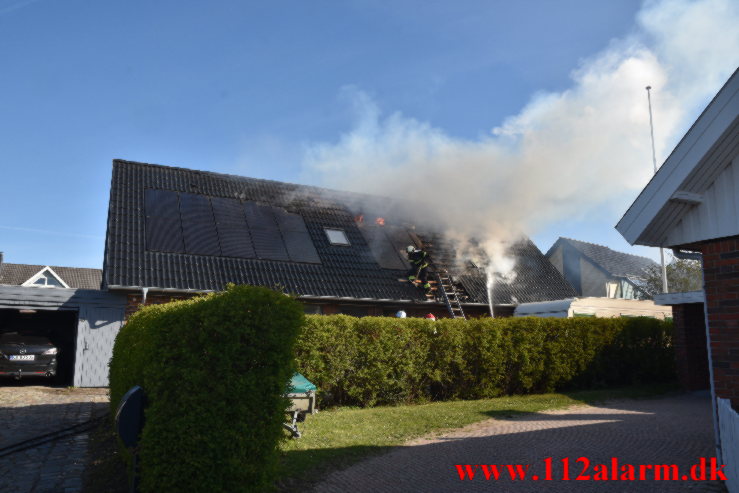 Solfangeranlæg startet branden. Bjerreager i Vejle Øst. 28/04-2022. KL. 09:05.