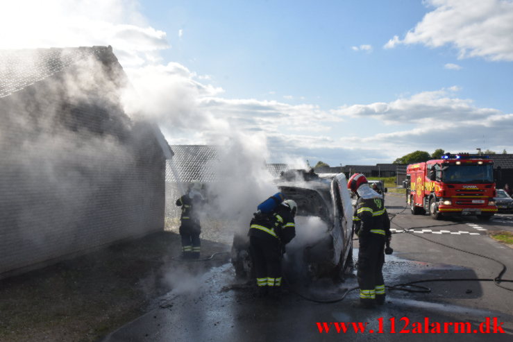 Bilbrand. Agerglimt i Vinding. 15/05-2022. KL. 17:29.