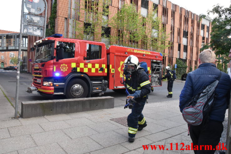 Brand i altanen. Tønnesgade 13 i Vejle. 26/05-2022. KL. 20:24.