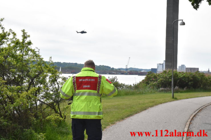 Stor redningsaktion. Tirsbæk Strandvej ”Albuen” 05/06-2022. KL. 16:28.