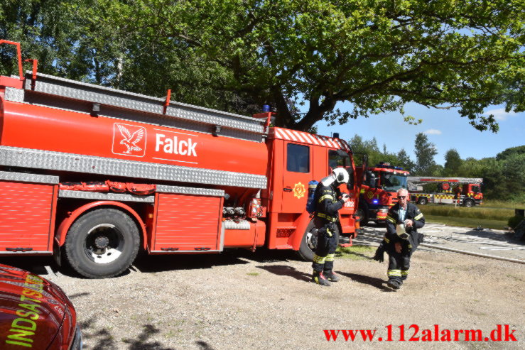 Voldsom brand. Egelandvej Egtved. 11/07-2022. KL. 14:33.