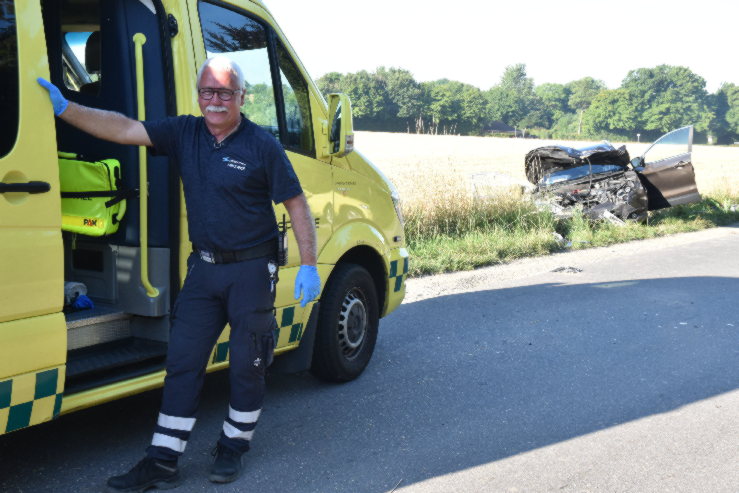 Personbil ramte en mejetærsker. Ådalvej ved Ådal. 13/08-2022. KL. 07:41.