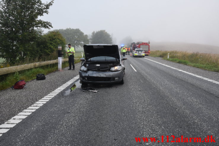 Motorcykelisten havnede inde under lastbilen. Ballevej ved Bredsten. 17/08-2022. KL. 07:04.