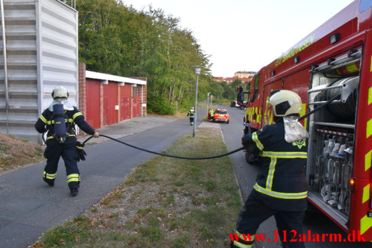 Ild i Industribygning. Storegårdsvej i Vejle. 02/09-2022. Kl. 20:00.