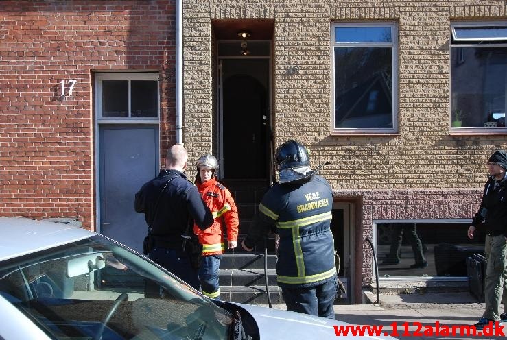 Brand i Køkkenet. Fredericiagade 19 i Vejle. 04/04-2013. Kl. 10:21.