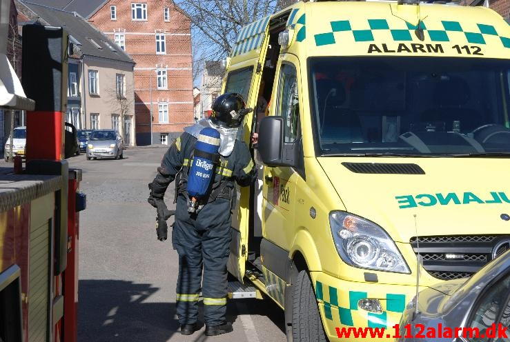 Brand i Køkkenet. Fredericiagade 19 i Vejle. 04/04-2013. Kl. 10:21.