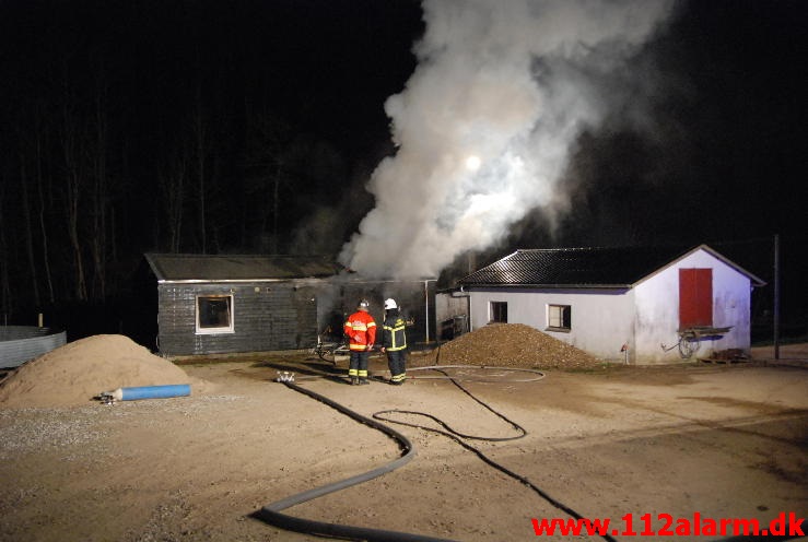 Brand i Sommerhus. Lerbæk Møllevej ved Vejle. 07/05-2013. Kl. 23:21.