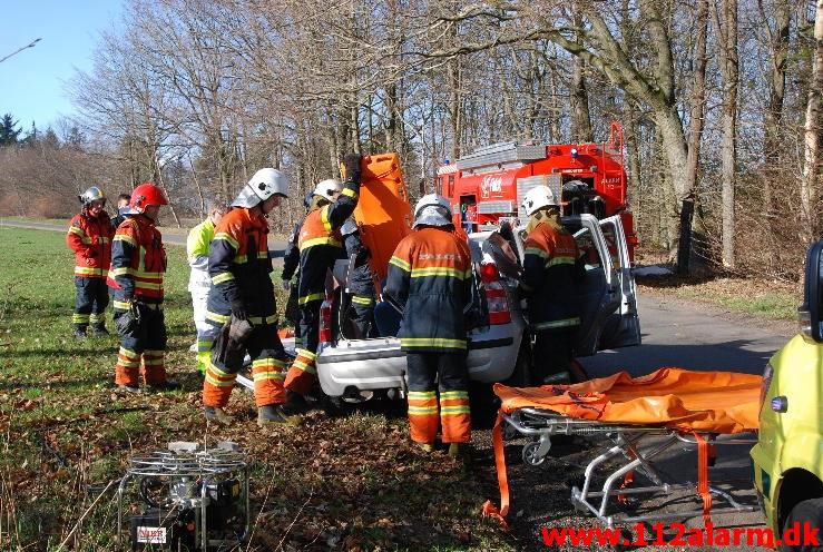 Ældre dame ramte 4 træer. Nørupvej ved Gadbjerg. 27/04-2013. Kl. 07:44.