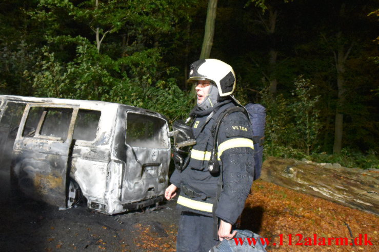 Satte ild til bilen og flygtet fra stedet. Nørreskoven ved Vejle. 01/11-2022. Kl. 20:58.