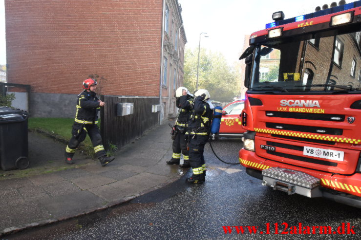 Blev reddet ud fra 1. sal. Aagade 66 i Vejle. 02/11-2022. Kl. 13:39.