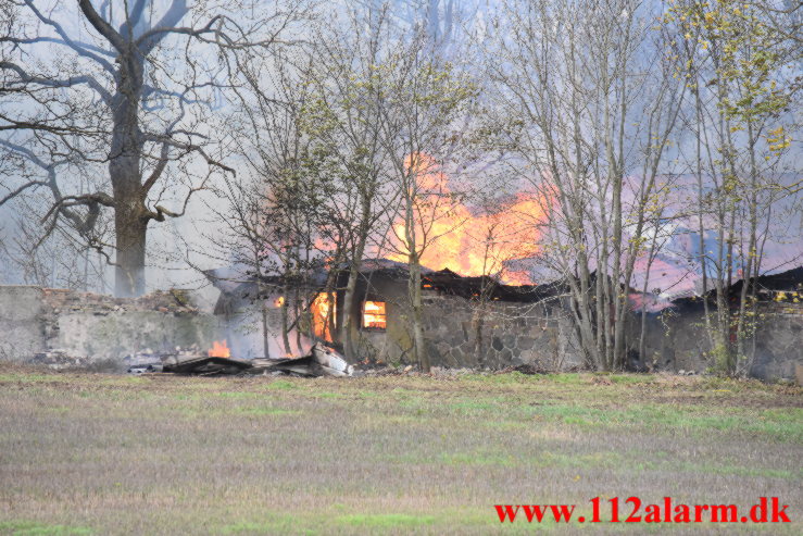 Gårdbrand. Kalhavevej i Rask Mølle. 17/11-2022. Kl. 11:14.