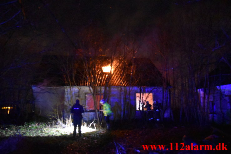 Brand i Villa. Grønlandsvej 261 i Vejle. 14/01-2023. KL. 02:48.