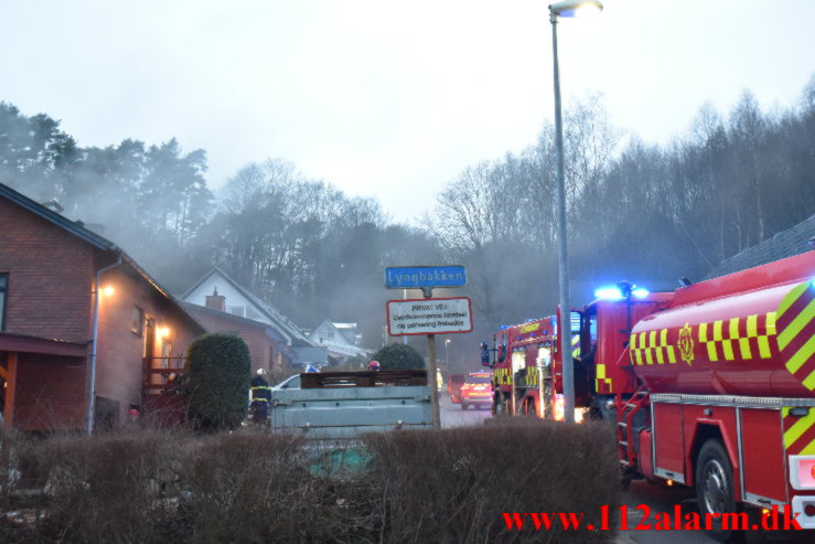 Ild i Villa. Skrædderbakken i Vejle. 18/01-2023. Kl. 16:19.