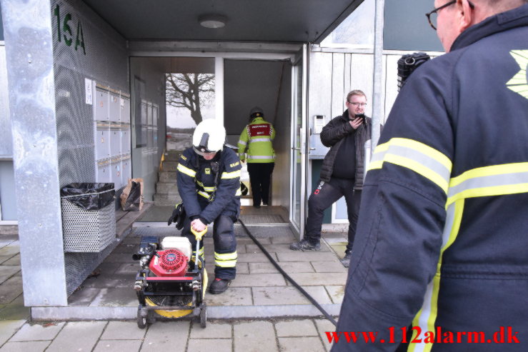 Ild i kælderen. Grønnedalen 16 i Vejle. 17/02-2023. KL:13:59.