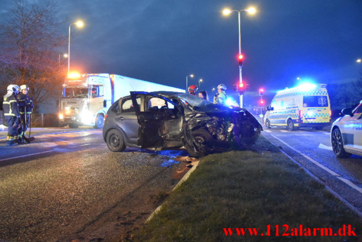 Over så lastbilen. Viborgvej i Vejle. 28/03-2023. KL. 20:03.