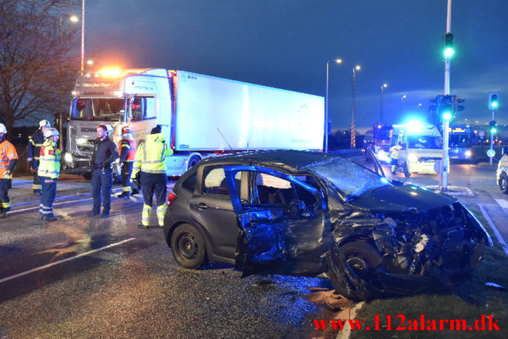 Over så lastbilen. Viborgvej i Vejle. 28/03-2023. KL. 20:03.