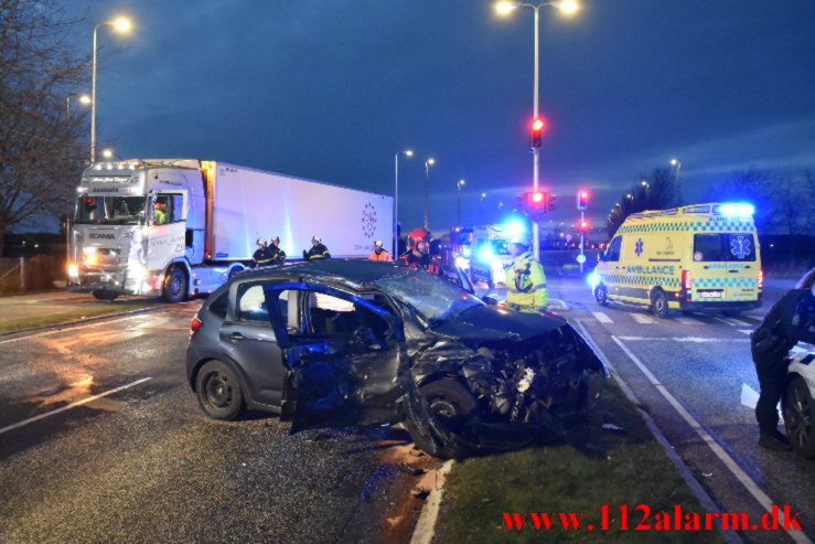 Over så lastbilen. Viborgvej i Vejle. 28/03-2023. KL. 20:03.