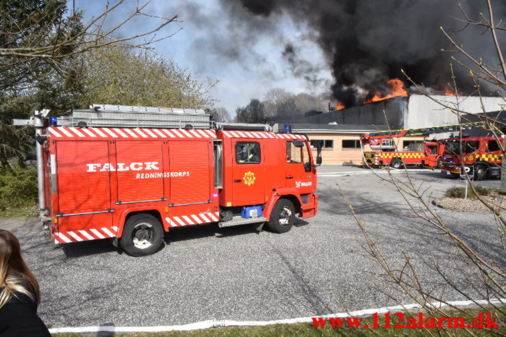 Brand i ester Food. Solkilde Alle i Vejle. 22/04-2023. KL. 15:46.