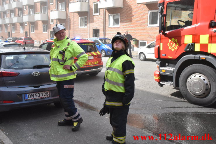 Airfryer satte ild i køkken. Nyboesgade 76 i Vejle. 25/04-2023. KL. 10:28.