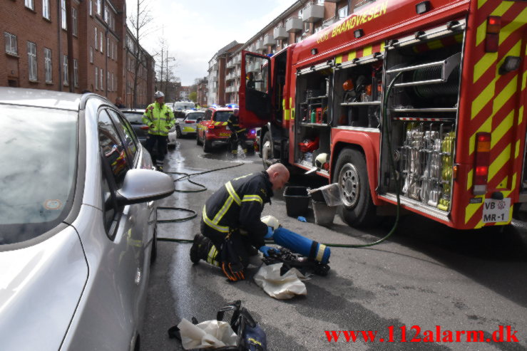 Airfryer satte ild i køkken. Nyboesgade 76 i Vejle. 25/04-2023. KL. 10:28.