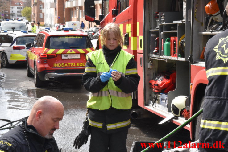 Airfryer satte ild i køkken. Nyboesgade 76 i Vejle. 25/04-2023. KL. 10:28.