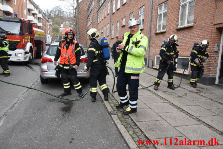 Airfryer satte ild i køkken. Nyboesgade 76 i Vejle. 25/04-2023. KL. 10:28.