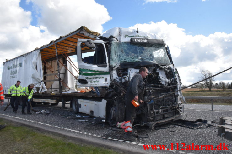 Kørte op bag i en anden lastbil. Vardevej ved Ny Nørup. 27/04-2023. Kl. 14:06.
