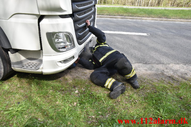 Slog hul i bundkarret. Vingstedvej ved Vingsted. 28/04-2023. Kl. 13:18.