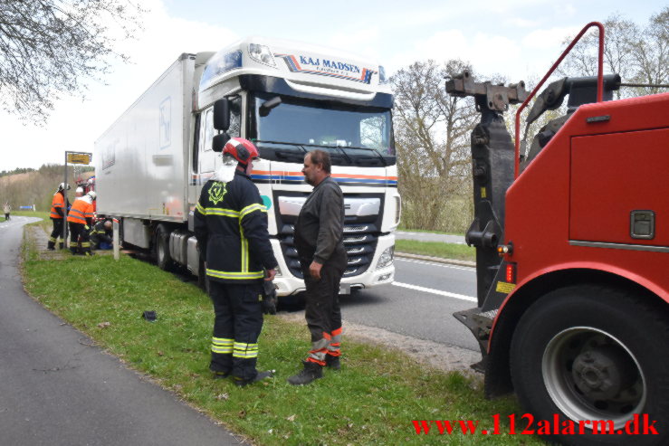 Slog hul i bundkarret. Vingstedvej ved Vingsted. 28/04-2023. Kl. 13:18.