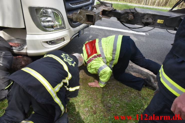 Slog hul i bundkarret. Vingstedvej ved Vingsted. 28/04-2023. Kl. 13:18.