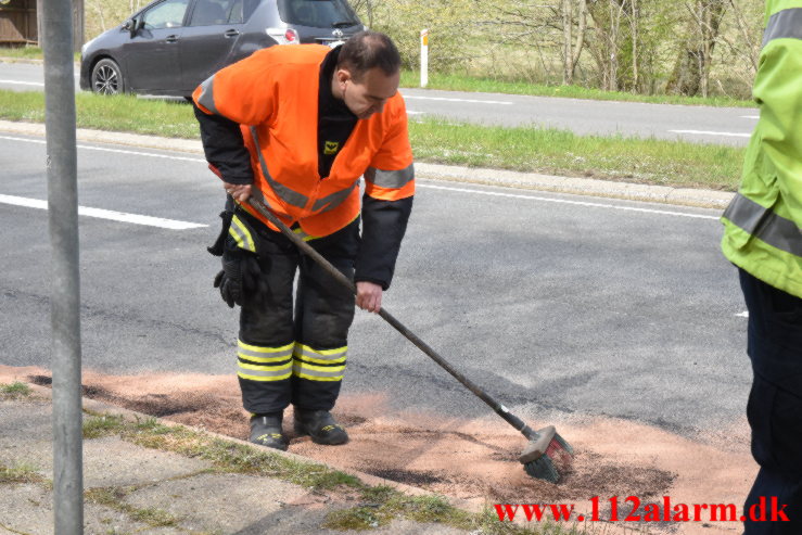 Slog hul i bundkarret. Vingstedvej ved Vingsted. 28/04-2023. Kl. 13:18.