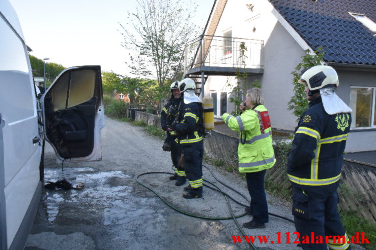 Brand i Varevogn. Skovvejen i Vejle. 13/05-2023. KL. 18:25.