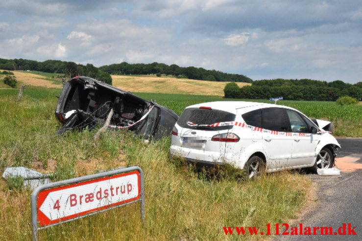 En person måtte klippes ud. Bredvadmøllevej nær Bredvad Mølle. 18/06-2023. Kl. 13:37.